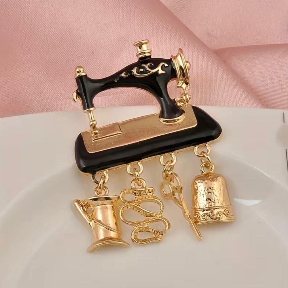 Vintage Style Sewing Machine Pin Badge Decorative Accessories Faux Fashion Jewel